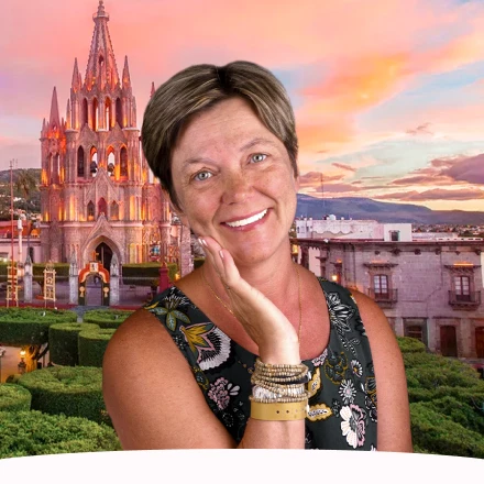 Amazing smile transformation by dentist in San Miguel de Allende Mexico.